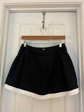 Abercrombie & Fitch Black Mini Skirt with Branded Interior Print